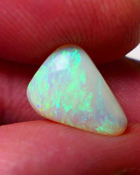 Lightning Ridge Crystal Opal Gemstone 2.3cts Light N8 Body Tone B3 Brightness  Nice Multifires 12x8x3mm 0644