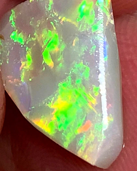 OPAL MONTH SPECIAL Lightning Ridge Rough / Rub /Preform Gem Dark opal Miners Bench® 3.1cts Gorgeous Bright Multifires & Pattern 14x10x3mm WSZ56