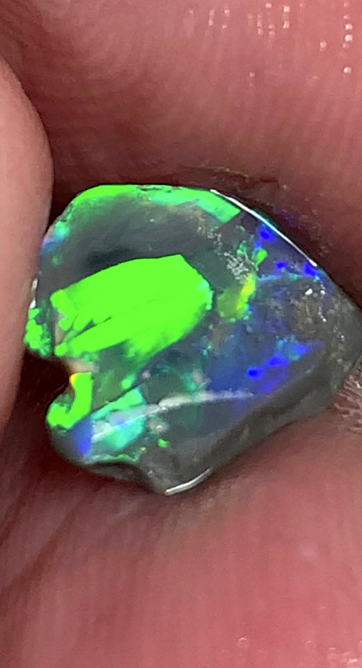 Lightning Ridge Miners Bench® Little Knobby Opal Rub Gorgeous Dark Base Rough / Rub 1.45cts Vibrant & Bright Multifires broad pattern 10x10x2.5mm WAA49