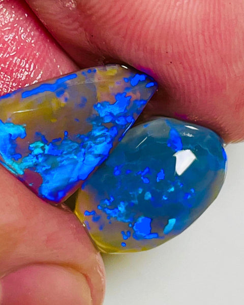 Lightning Ridge Rough / Rub Dark Base Crystal opal Pair Miners Bench® High dome knobby 12.2cts Gorgeous Bright Fires 16x12x5mm & 16x13x3mm MFB02