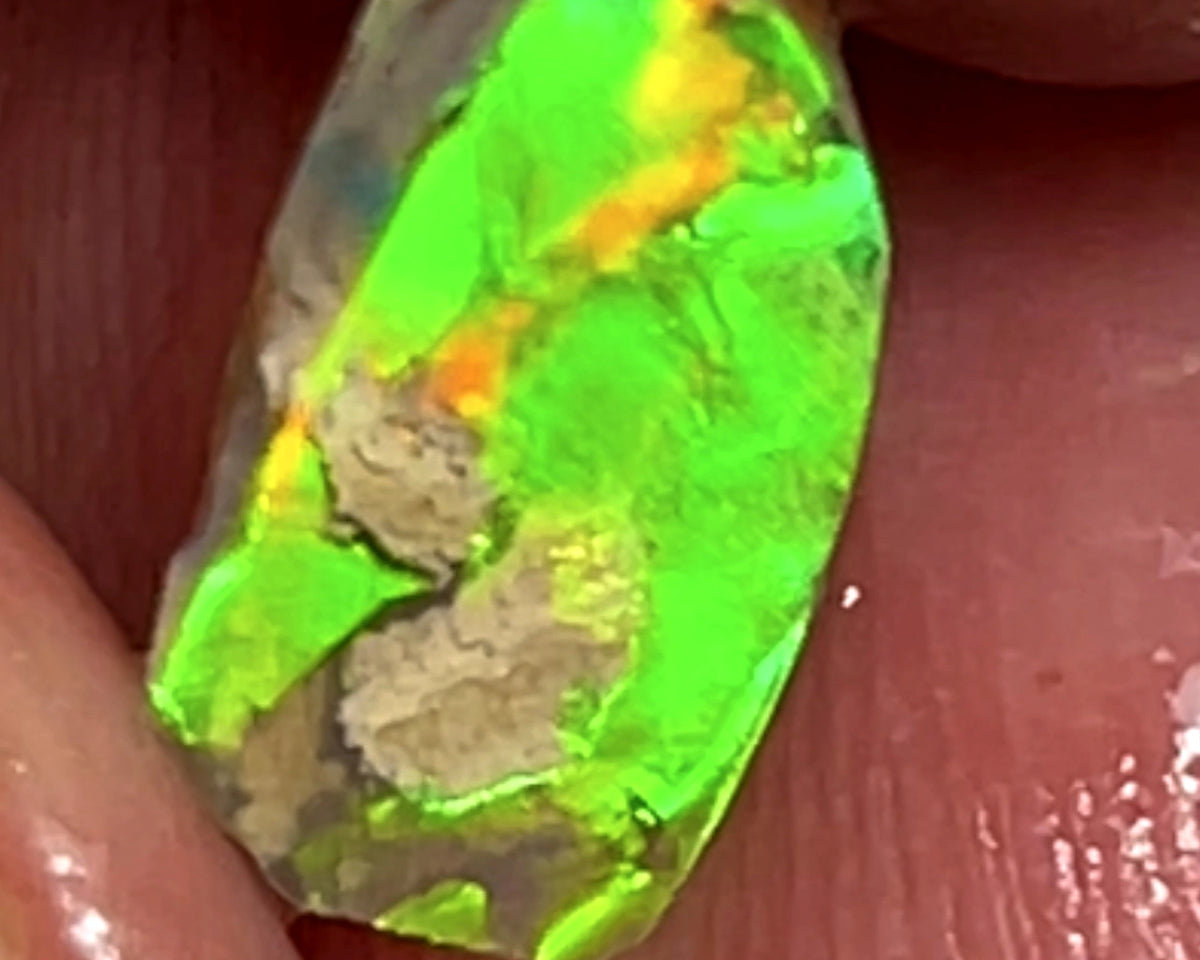 Lightning Ridge Opal Crystal Base Seam Formation Rough Rub 0.9cts Blinding Vibrant  Super Bright Green Dominant m.fires   10.000 x 5.000 x 1.500 mm WAE50