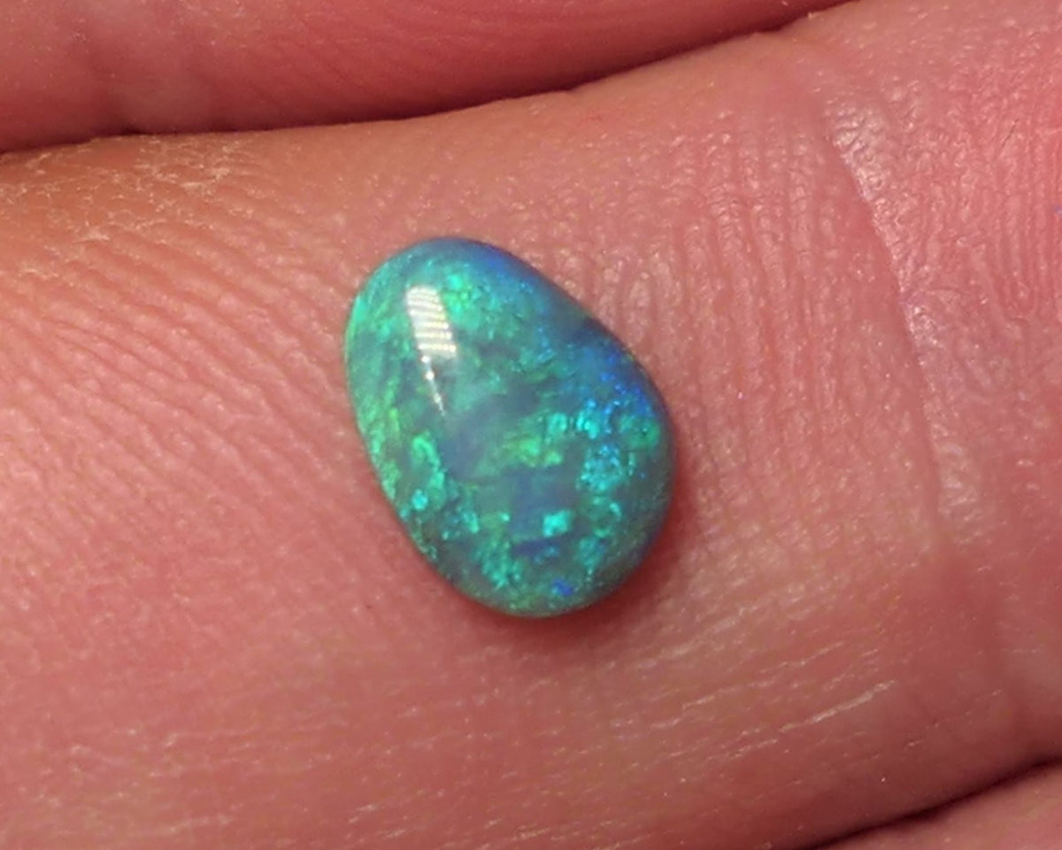 Lightning Ridge Dark Opal Gemstone 0.55cts Gem Grade  N5 Body Tone B3 Brightness Stunning Green/Blue fires 7x5x2mm WAC61