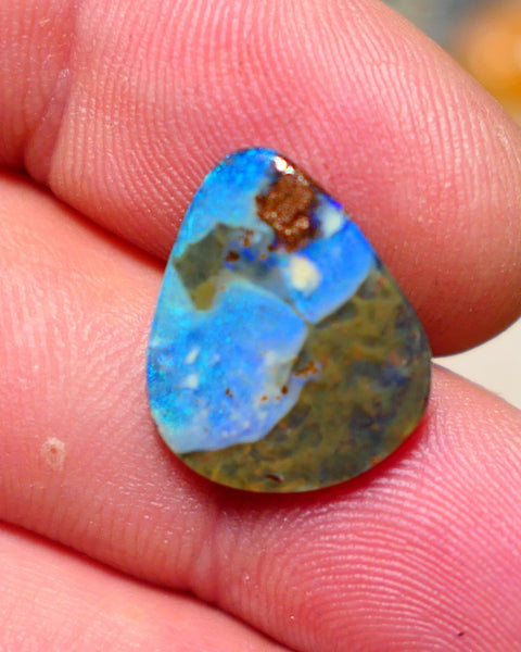 Australian Queensland Boulder opal Polished Gemstone Picture stone 4.75cts gorgeous blue fires 17x14x3mm BO008