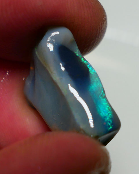 Lightning Ridge Rough Opal 13cts Dark Seam showing nice Bright Green Dominant colours 20x16x5.5mm 1321