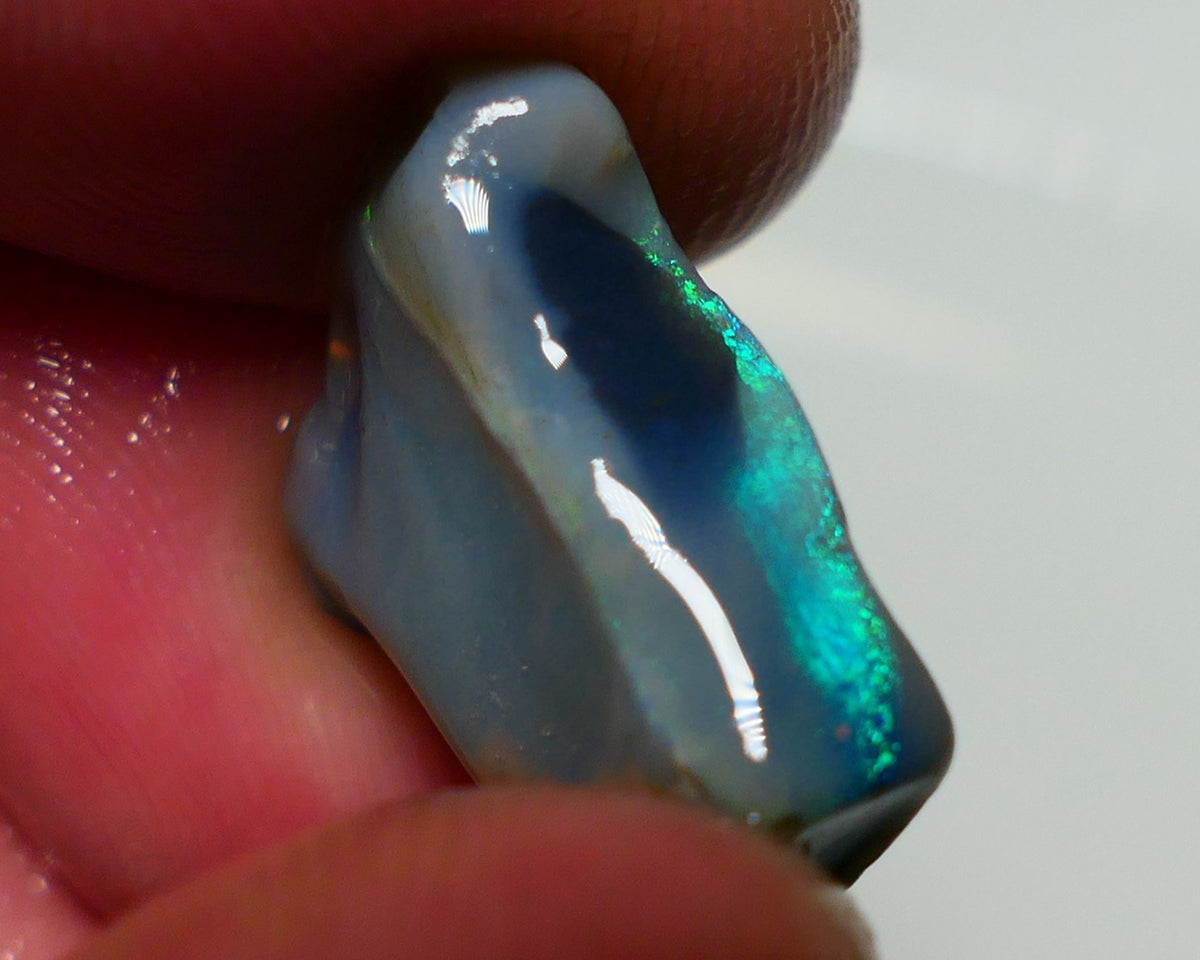 Lightning Ridge Rough Opal 13cts Dark Seam showing nice Bright Green Dominant colours 20x16x5.5mm 1321