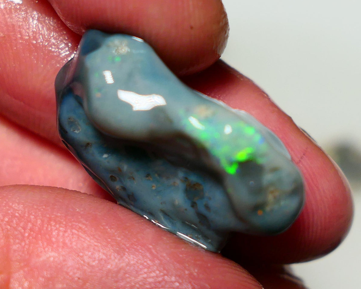 Lightning Ridge Rough Opal 26cts Dark Seam showing nice Bright Green Dominant colours 28x20x7mm 1317