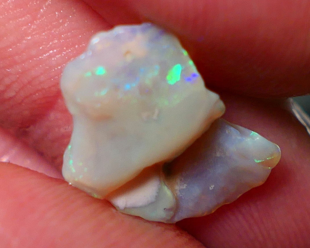 Lightning Ridge Rough Opal 3.00cts Crystal Seam showing Nice multi colours 16x11x4mm NS0083