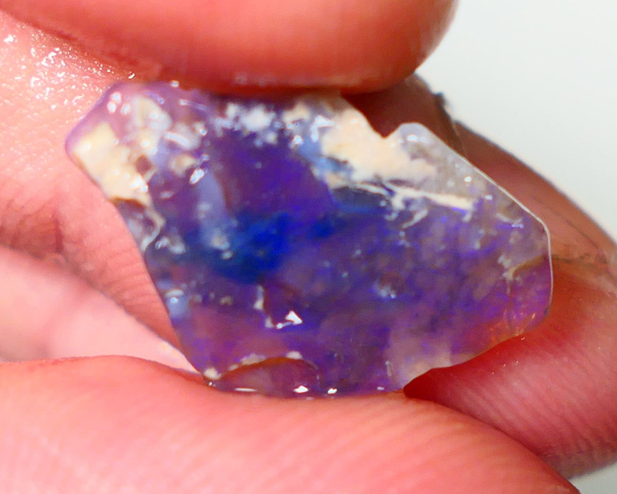 Mulga Rough Opal Gamble 3.50cts Dark Crystal Base Seam Blue fires to Cut / carve & polish 19x12x2mm Auction NS126