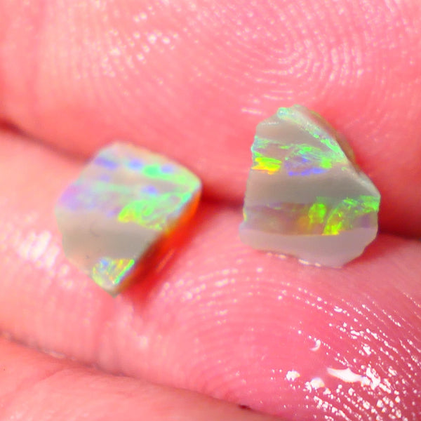 Small Candy to Cut Crystal on dark base 1.50cts Rub rough pair Exotic bars with Vivid & Bright M.fires both approx 7x5x3mm NSW024