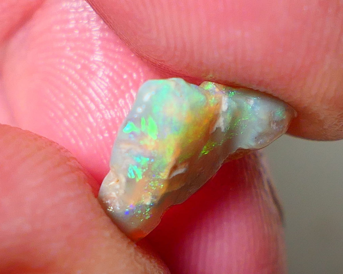 Lightning Ridge Rough Opal 2.20cts Crystal Base Seam Some Greens & Blues Bar to gamble 13x10x4mm NS189