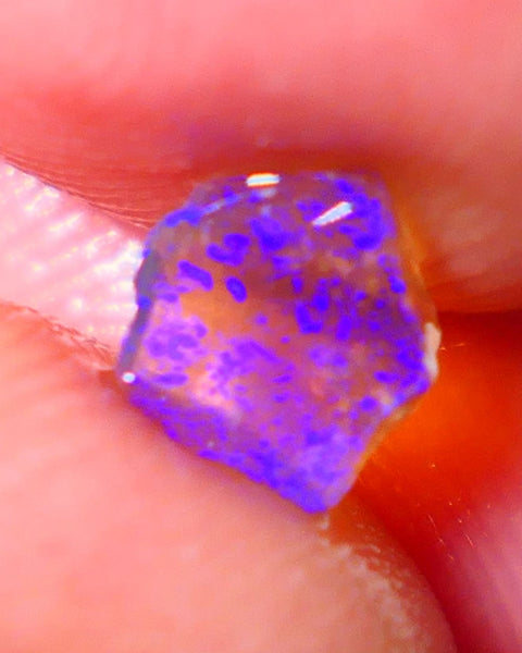 Lightning Ridge Opal Dark Crystal Base Seam Rough Rub 0.55cts Clean Gem Bright Blue fires 7x6x1.5mm NS186