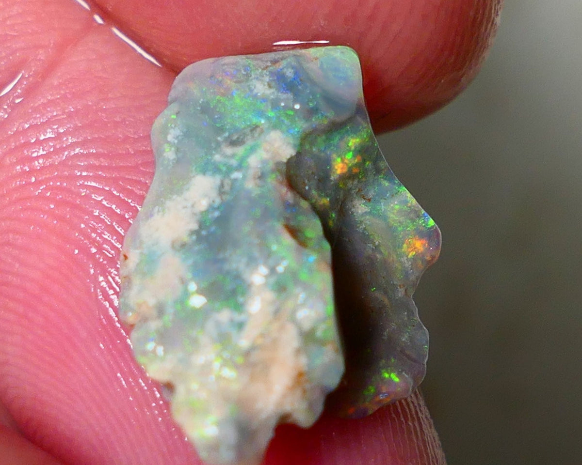 Mulga Rough Opal 3.75cts Dark Base Seam Nice Yellow/Orange Dominant M.fires to Cut / carve & polish 17x11x4mm NSW032