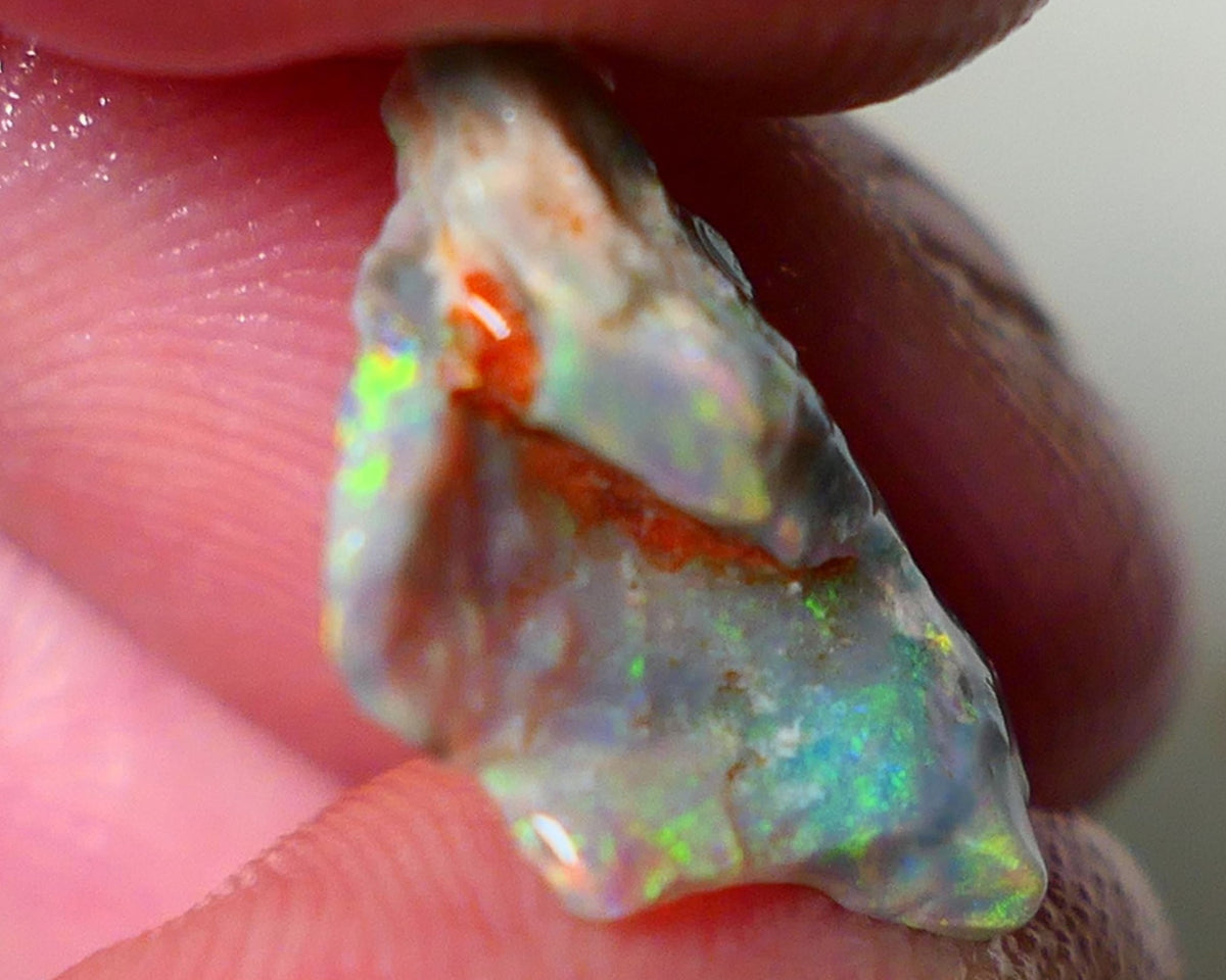 Mulga Rough Opal 3.75cts Dark Base Seam Nice Yellow/Orange Dominant M.fires to Cut / carve & polish 17x11x4mm NSW032