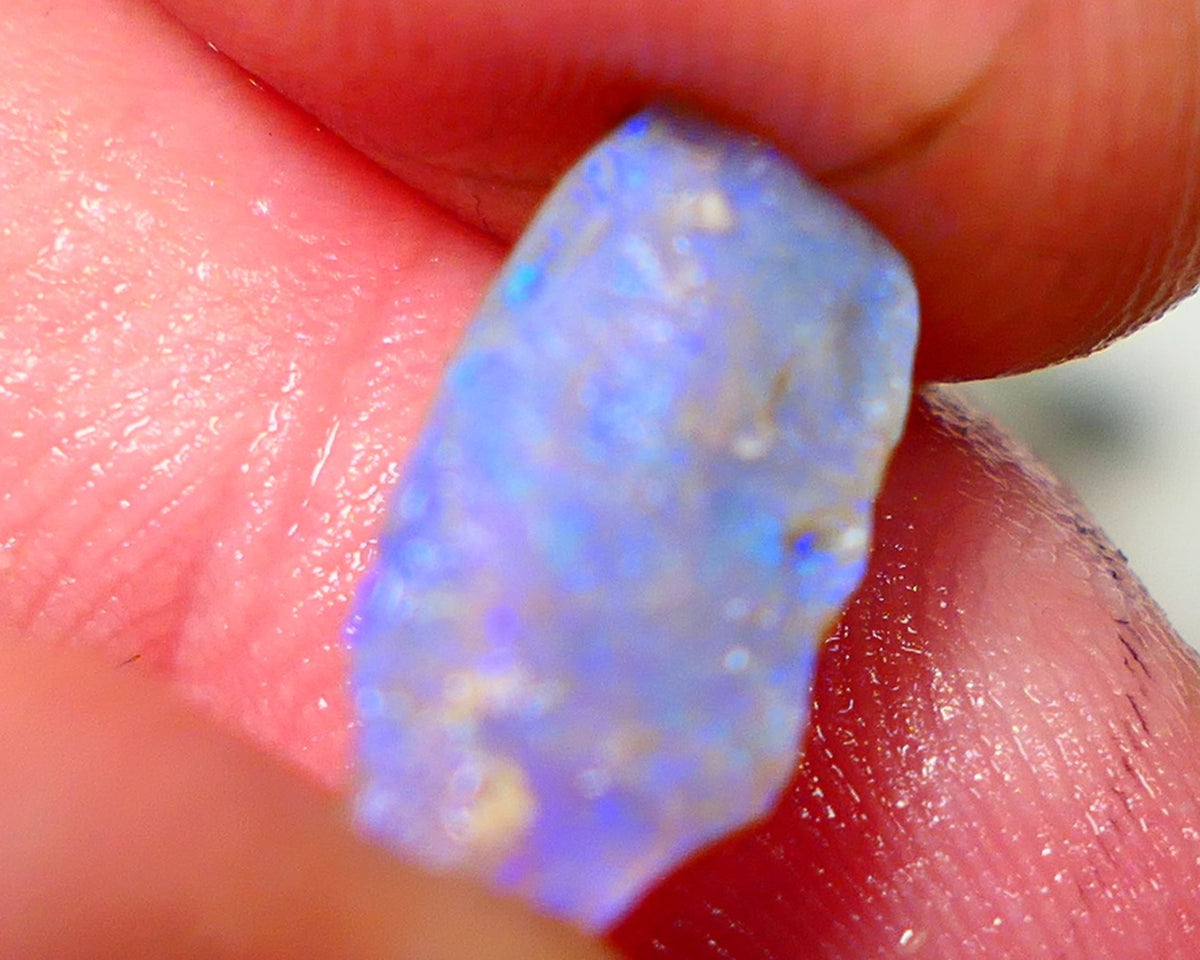 Lightning Ridge Rough Opal 1.50cts Crystal Base Seam Bright Gorgeous Blue bar 13x7x2mm NS322