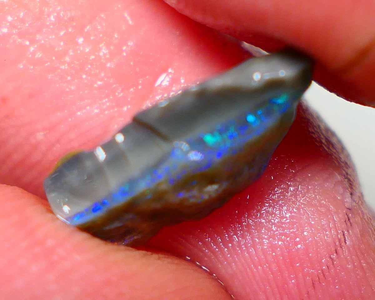 Lightning Ridge Rough Opal 4.00cts Dark Base Seam Bright Vibrant Gorgeous Green / Teal / Blue Bar to Cut 16x9x5mm NS318