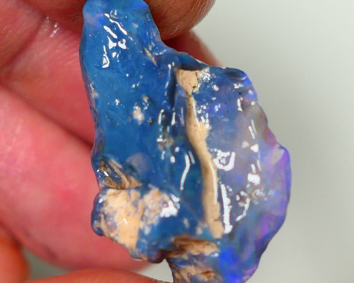 Lightning Ridge Rough Opal 17.00cts Black Base Crystal Seam Bright  Gorgeous  Vibrant Blue Bar 28x16x8mm NS350