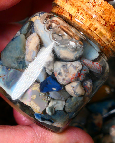 Lightning Ridge Rough Opal 250cts Mixed Potch with some bits of colour only 20mm to chip size range Auction20(jar5)