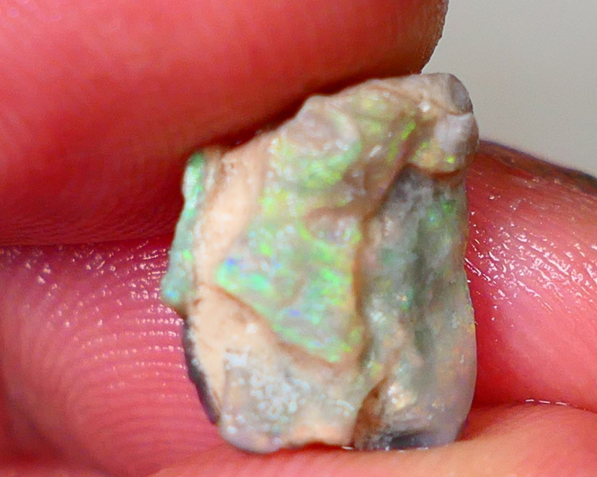 Bright & Colourful Seam opal formation with Clay/sand host rock 2.90Cts L/Ridge Bright M.Fires 12x10x4mm Auction46