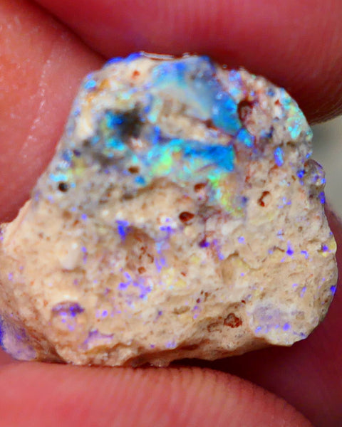 Lightning Ridge Rough Seam opal formation rub/rough 8.00cts showing interesting exposed faces 19x18x5mm Auciton121