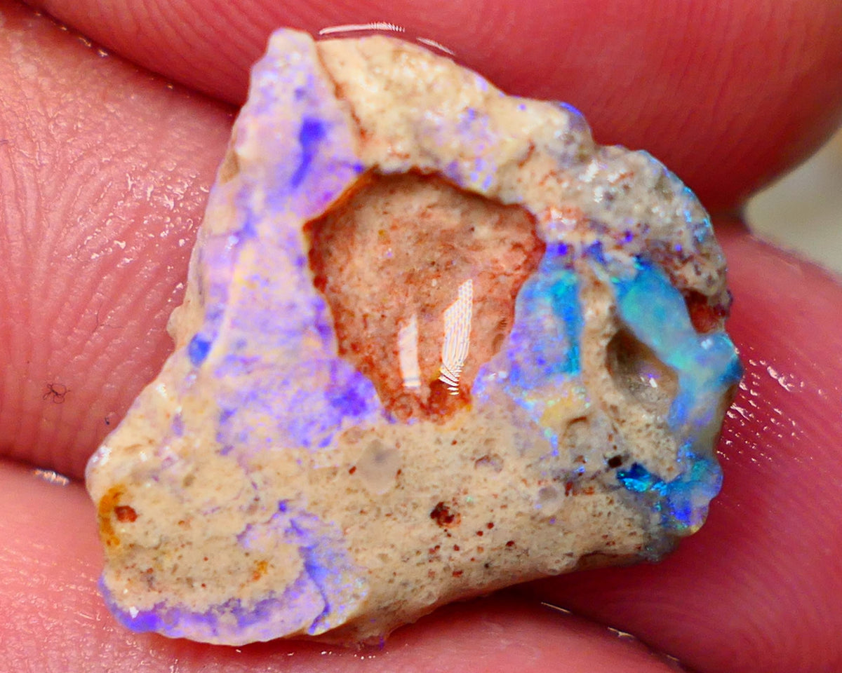 Lightning Ridge Rough Seam opal formation rub/rough 8.00cts showing interesting exposed faces 19x18x5mm Auciton121