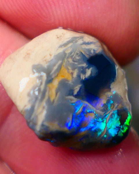 Lightning Ridge Black knobby opal formation Rub Rough 11.25cts Wow Very exotic with some Broad zones of colour Blue/Green/Teal/Yellow 18x16x8mm Auction156