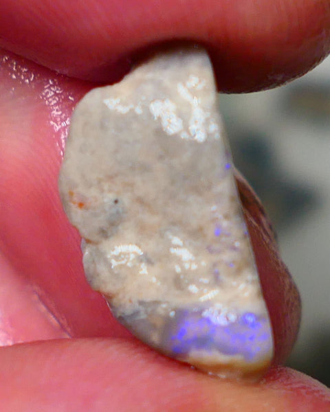 Lightning Ridge Dark base opal rub/rough Blues showing on exposed face 20x9x8mm GMB-050