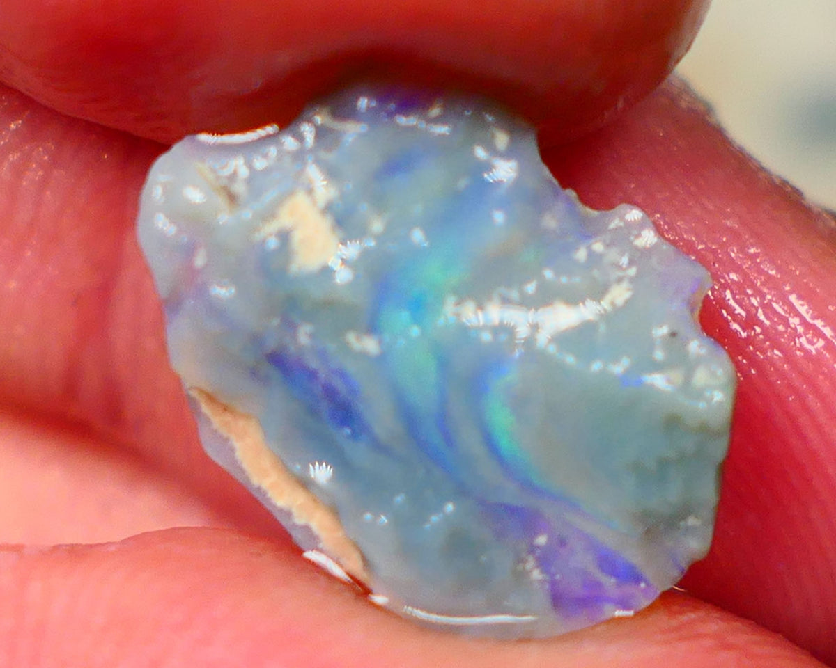 Lightning Ridge Thin dark base seam opal rough 2.90cts Picture stone possibilities ? blue fires 16x12x3mm   GMB-043