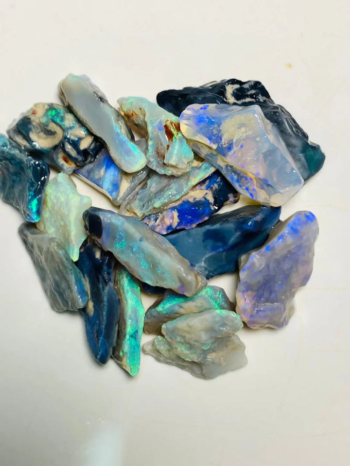 OPAL MONTH SPECIAL Lightning Ridge Rough Dark Seams Opal Parcel 80cts Lots of Potential & Cutters Lots Bright colours & bars 25x10x7mm to 13x8x4mm WSY89