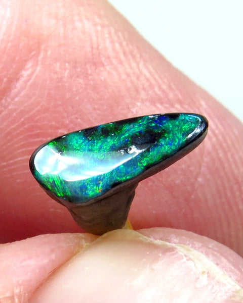 Winton Boulder Opal Gemstone 0.94cts Jewellery Grade N5 Body Tone B3 Brightness Stunning Display of Bright Blue & greens Fires 10x4x2mm FB05